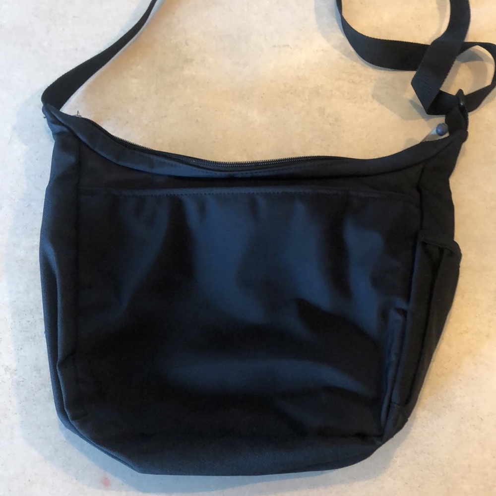 Eddie Bauer cross body purse - Picture 4 of 5